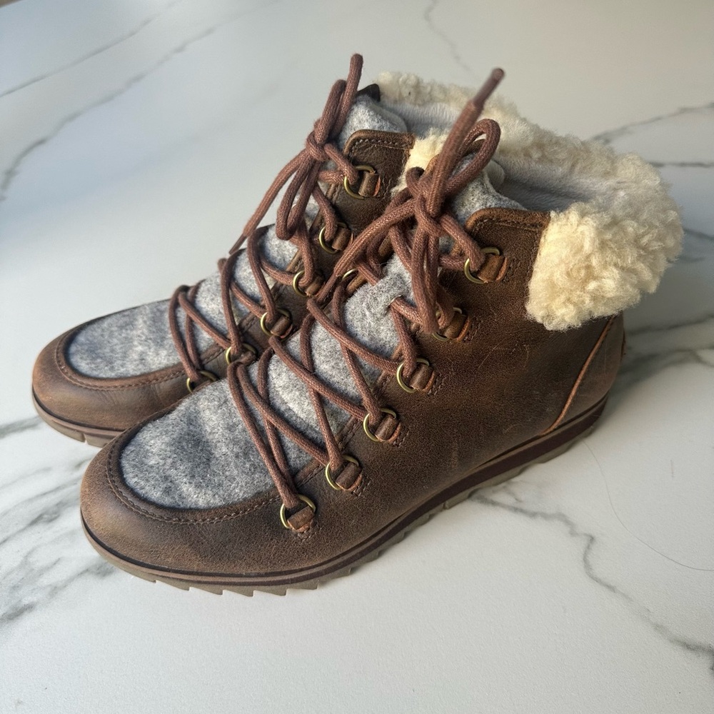 Sorel Brown and Gray Shearling Boots